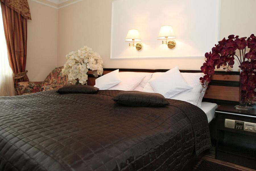 Wzgorze Toskanii Conferences & Restaurant เชสมีโรโว ห้อง รูปภาพ