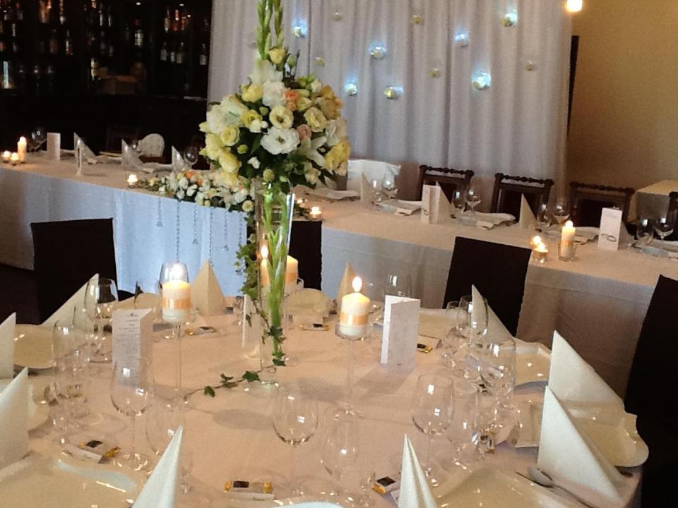 Wzgorze Toskanii Conferences & Restaurant เชสมีโรโว ภายนอก รูปภาพ
